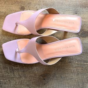 Sydney Slide Sandal
WHO WHAT WEAR - size 10